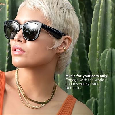 スポーツの開いた耳のヘッドホーンが付いている無線Bluetoothの可聴周波サングラス