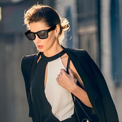 人の女性UV400の保護のためのG6 Bluetoothのビデオ サングラス