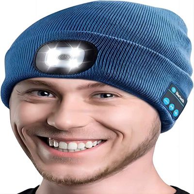 屋外スポーツのトーチが付いている無線ヘッドホーンのBluetoothのヘッドホーンの帽子